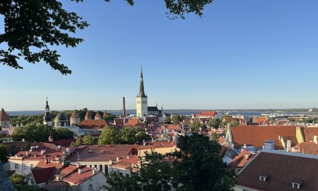 Avustusta ja evankeliumia